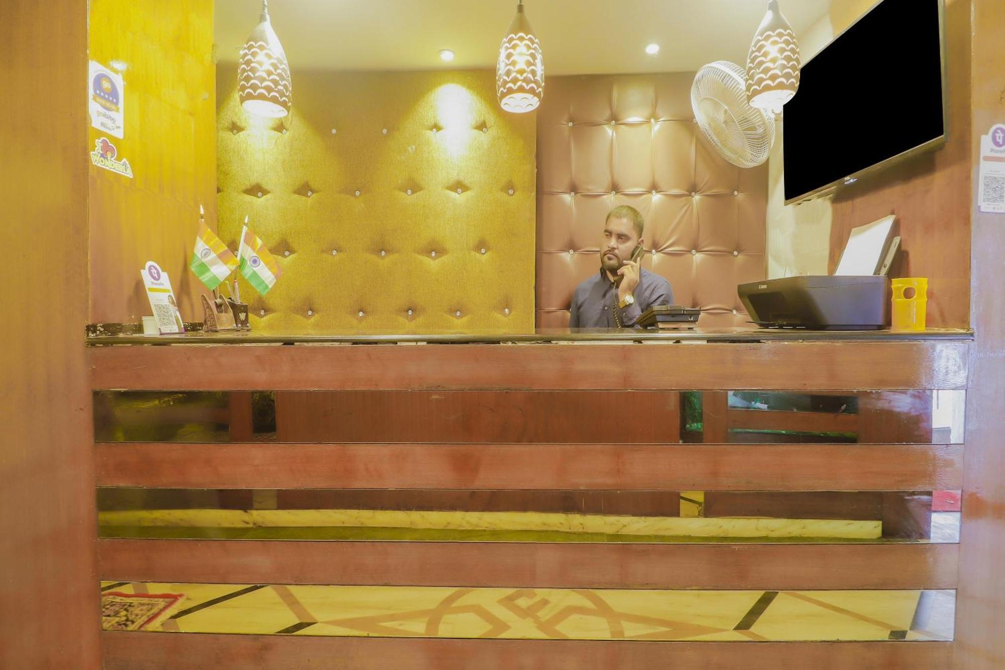 Hotel O Meredian Hyderabad Bagian luar foto