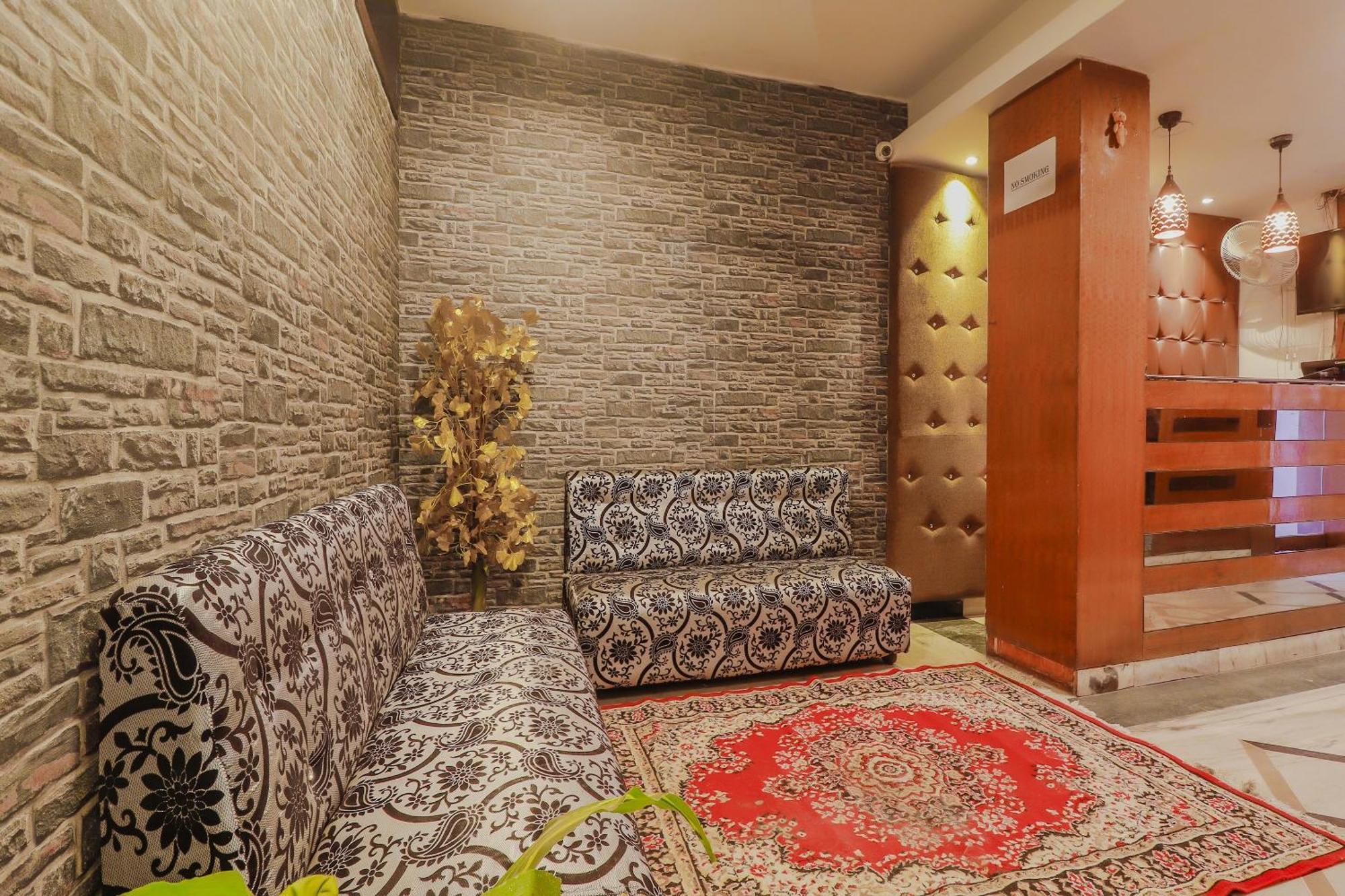 Hotel O Meredian Hyderabad Bagian luar foto