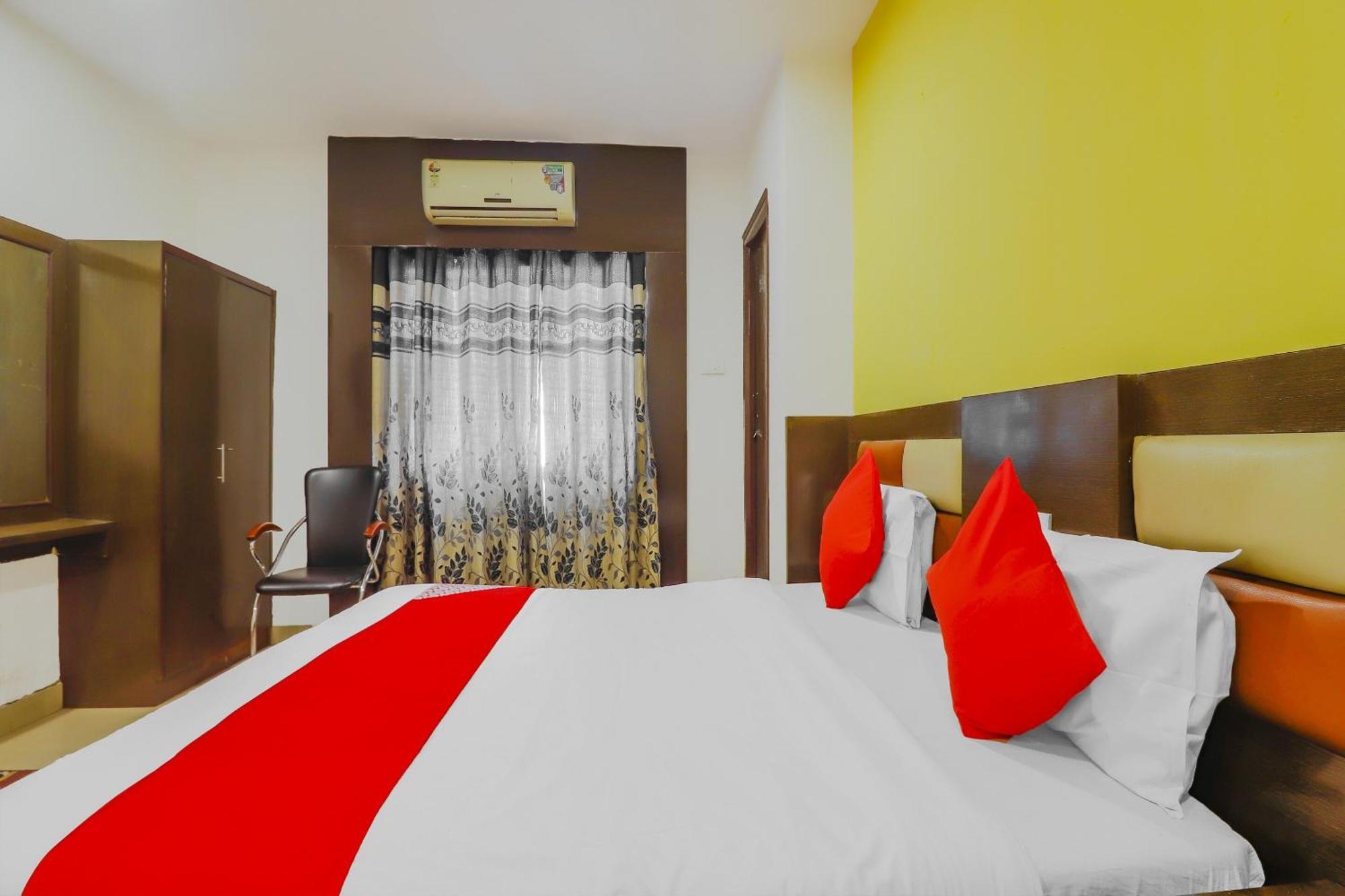 Hotel O Meredian Hyderabad Bagian luar foto